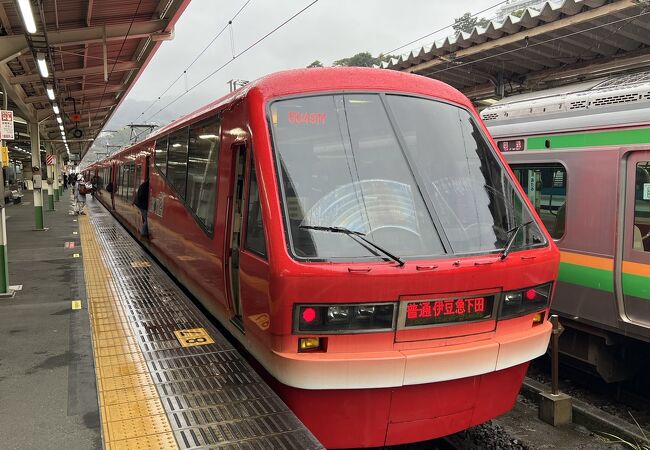 少しレトロなリゾート電車で懐かしい感じがしました。