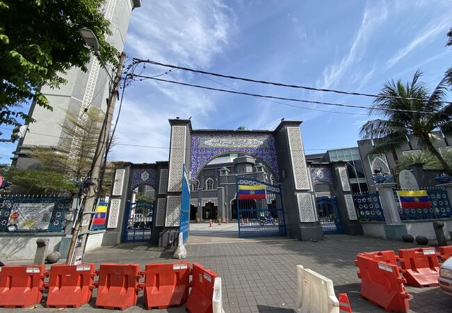 カンポンバルにあるモスク