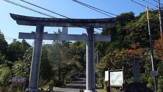 二宮金鑚神社、駐車場2カ所