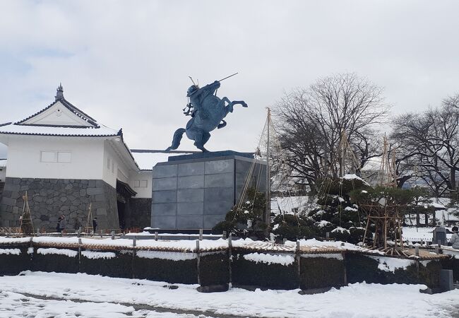 霞城公園