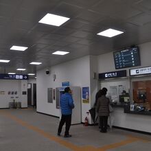 駅舎内