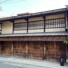 ひがし茶屋休憩館