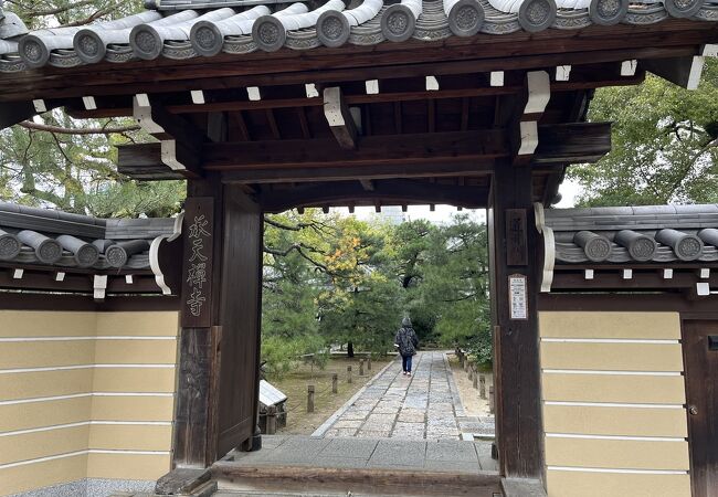 立派なお庭の承天寺