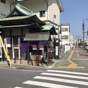 寺町の車道路沿い