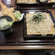 元箱根港の目の前にある蕎麦屋さん「天ざる」がお勧め