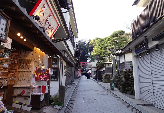 江島神社の参道です