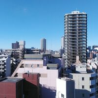 右側の眺望は大塚のタワーマンションに少しサンシャイン60も