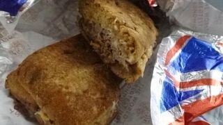 ボリュームたっぷりのローストビーフ