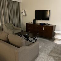 ソファーでくつろぐかベッドでくつろぐか贅沢な選択