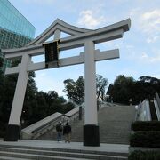 鎌倉時代にまで遡る歴史ある神社ということで、境内にはそれにふさわしい凛とした雰囲気が漂っていました。