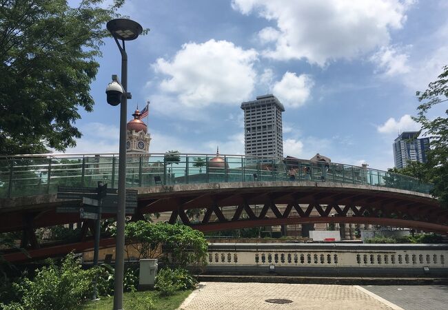 Masjid Jamek Pedestrian Bridge