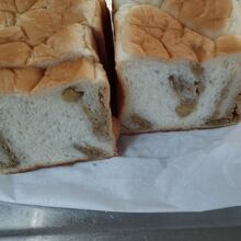 栗ゴロゴロの生食パン