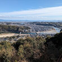 瀬戸内海が遠くに見えます！