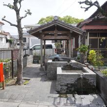 水頭の井戸 (湧水)