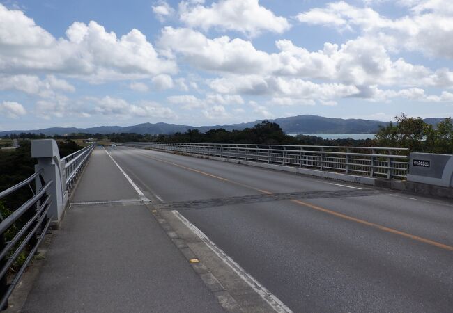 本部循環線の国道５０５号線と屋我地島をショートカットする橋でした。