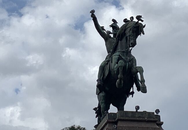 サン マルティン将軍像 / サン マルティン将軍広場