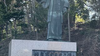 陸奥宗光先生乃像