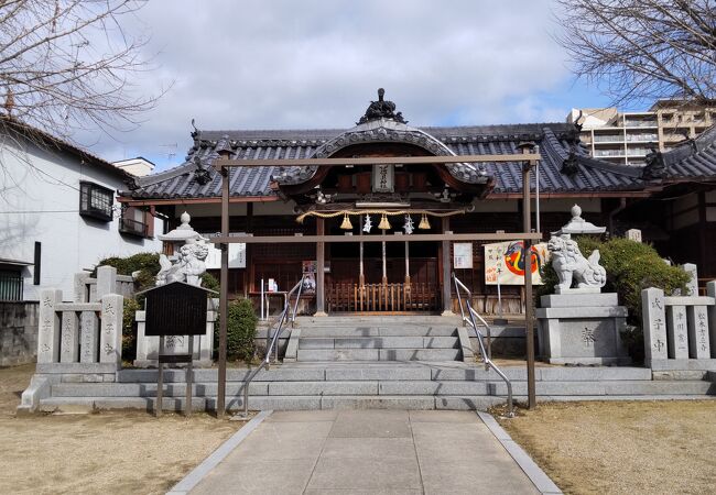 境内のお堂は、昔は浄徳寺
