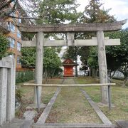 簡素なだけに貴重な神社とか