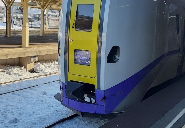 釧路－帯広－千歳－札幌を結ぶ幹線特急