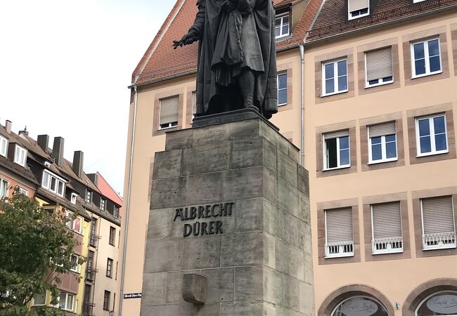 ニュルンベルク城へ登って行く途中