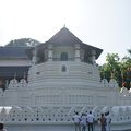 スリランカを代表する仏教寺院