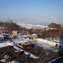 8階の客室から流氷を確認できます。