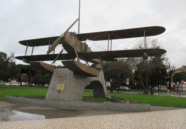 Sacadura Cabral and Gago Coutinho Monument