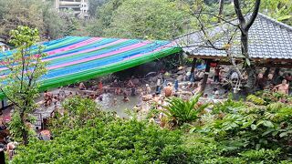 親水公園露天温泉浴池