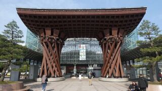 金沢駅のシンボル