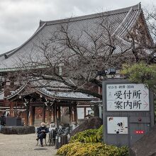 境内の様子です