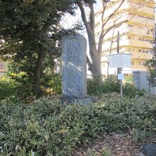 江古田古戦場の碑
