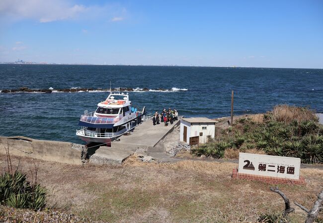 東京湾に浮かぶ要塞　第二海堡へミニクルーズ