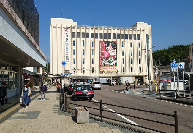 中津川市観光センター にぎわい特産館