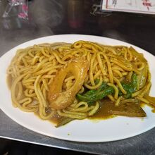 什錦カレー炒麺。色々入ってます!