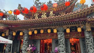 なかなか派手ですね。