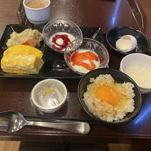朝食ビュッフェもよかったです