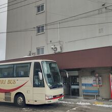 網走バスターミナル、1階が待合所になっています。