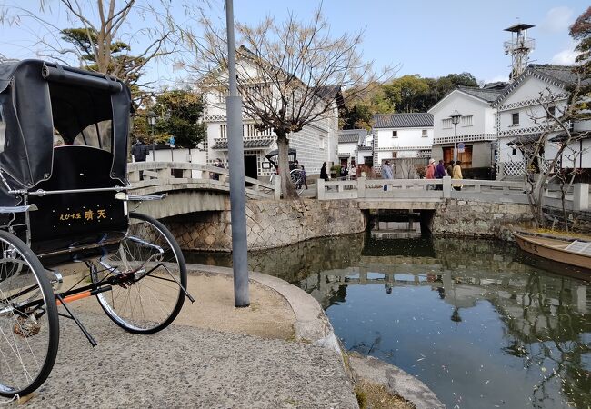 倉敷館と倉敷考古館を結ぶ位置にある