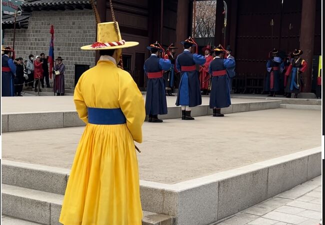 徳寿宮　王宮守門将交代儀式　