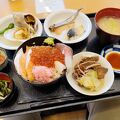 無料サービス・温泉・朝食がウリ