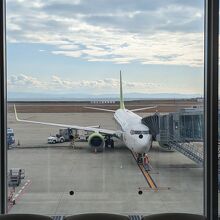 行きはSNA127、B73Lである。