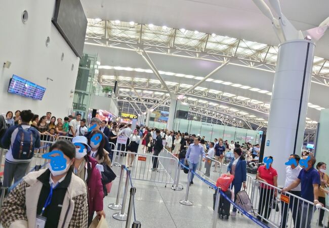 ノイバイ国際空港 ビジネスラウンジ