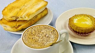 イポーの朝は　カヤトースト と ホワイトコーヒー で