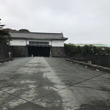 坂下門