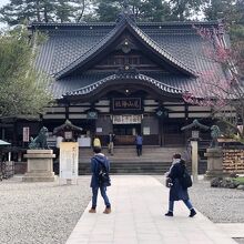 《尾山神社》「拝殿」