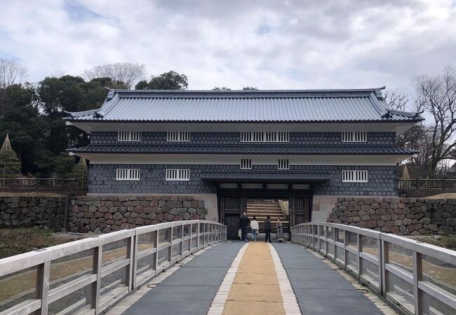 金沢城公園 鼠多門