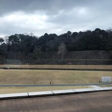 《石川県政記念しいのき迎賓館》2Fからの風景