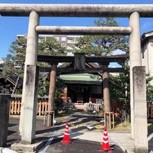 市媛神社