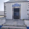 ナザレビーチの北側崖上の展望台にある小さな礼拝堂
